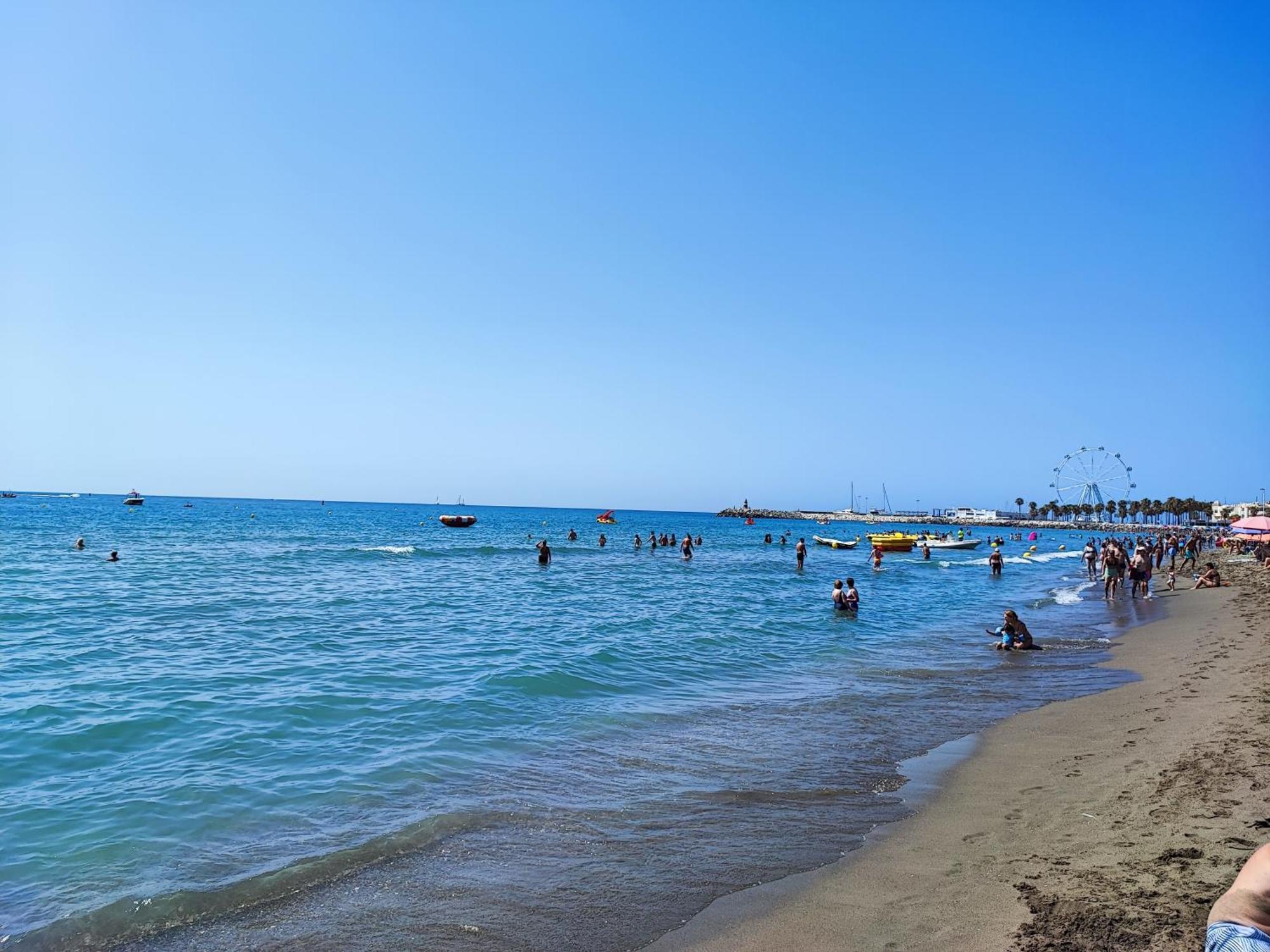 Apartamento 150 Metros De La Playa 토레몰리노스 외부 사진