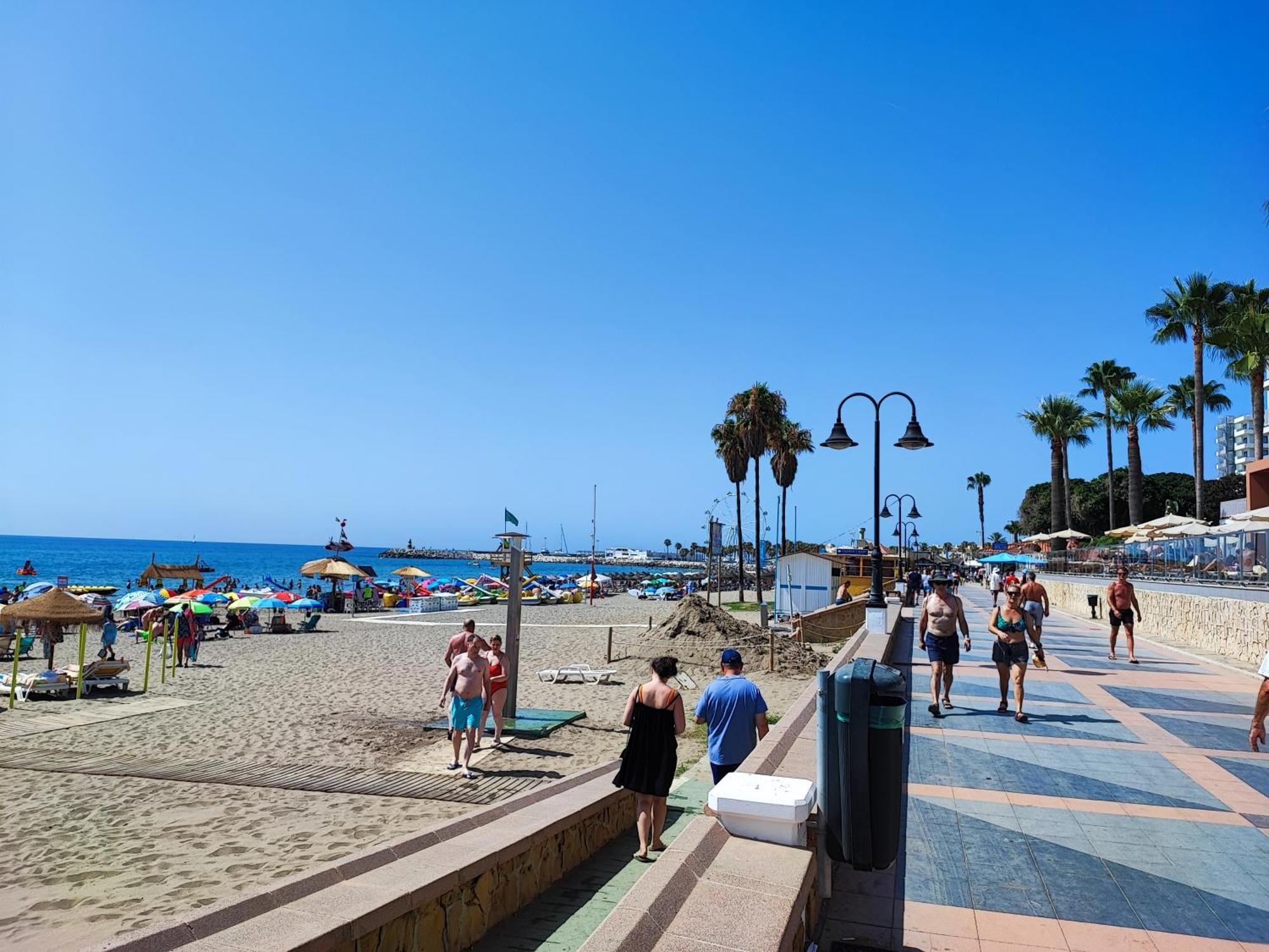 Apartamento 150 Metros De La Playa 토레몰리노스 외부 사진