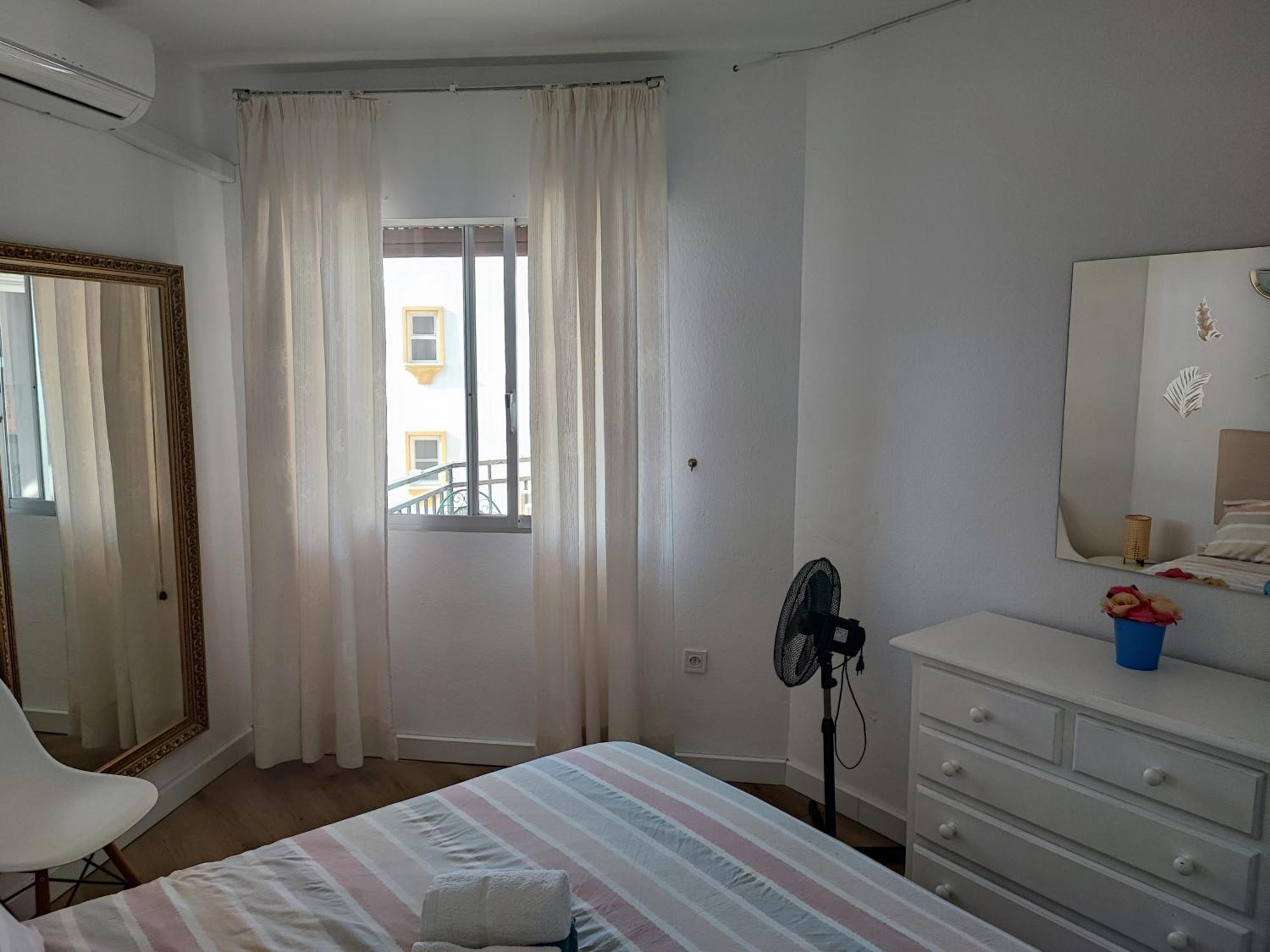 Apartamento 150 Metros De La Playa 토레몰리노스 외부 사진